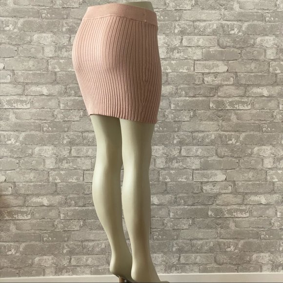 SOLD | Garage Cream Bodycon Mini Skirt - Picture 4 of 16